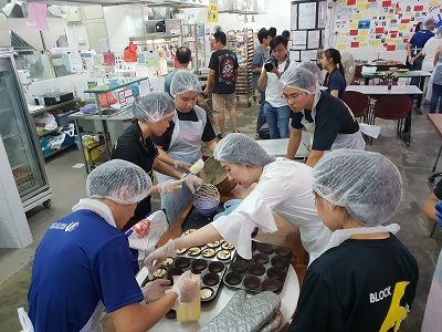 Dignity Kitchen: One Day As a Hawker