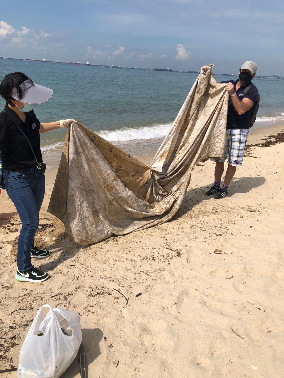 Beach Cleanup @ ECP with BizAlum