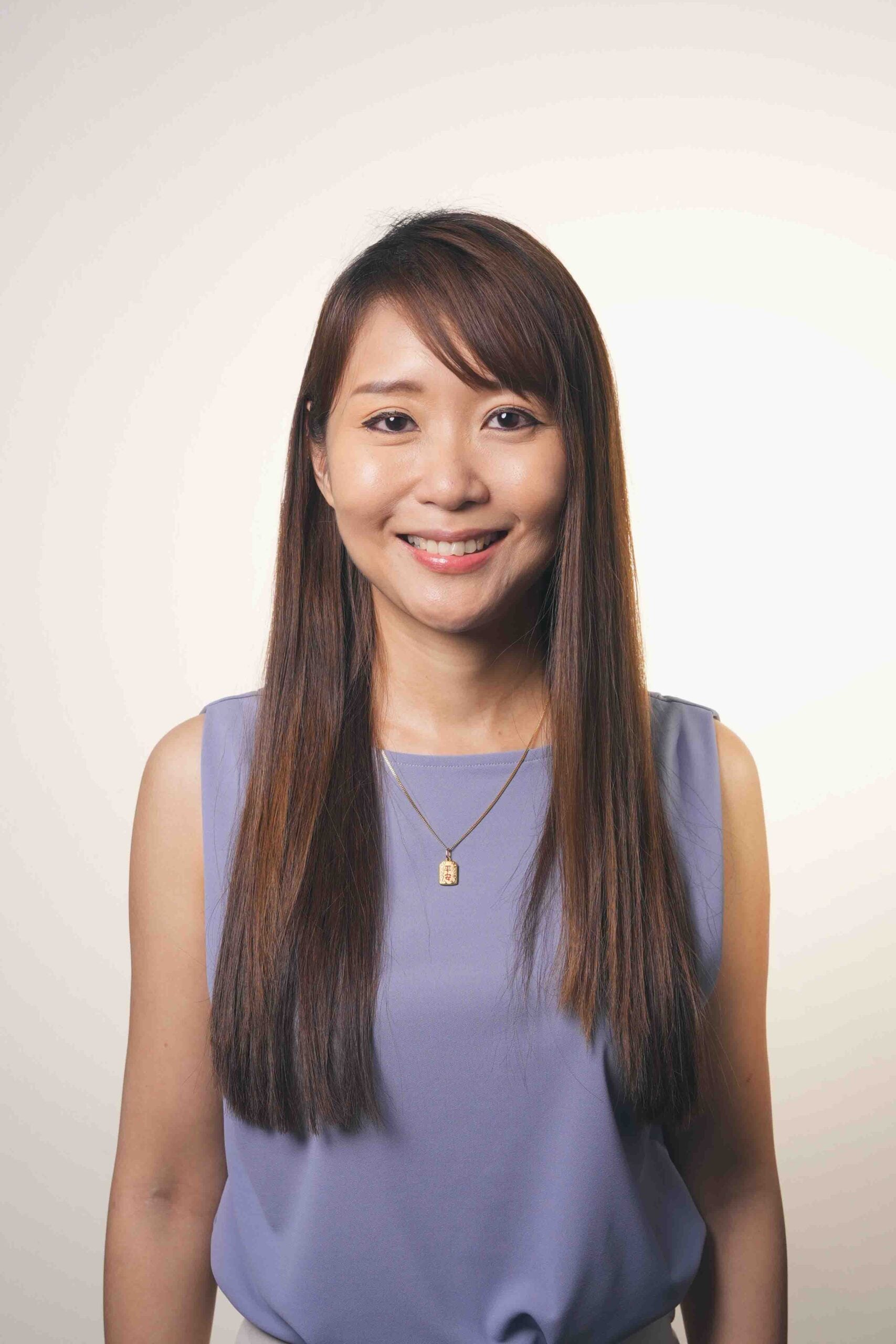 MS EVELYN ANG