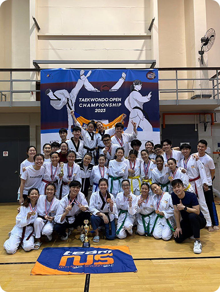 Jerika with NUS Taekwondo team