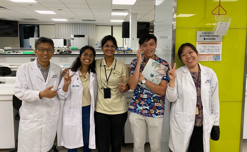 Sruthi (second from left) with Assoc Prof Wu (first from left), PhD students Rutuparna and Amos, as well as Instructor Ms Sylvia Law at the Chemistry of Life summer camp.