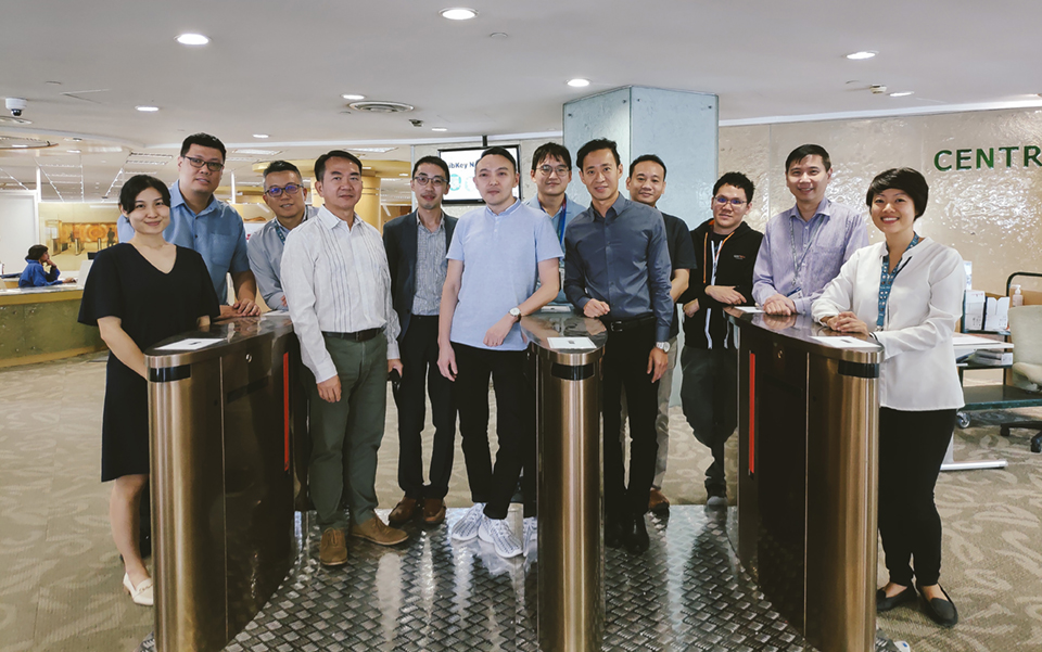 AI-driven temperature screening with VigilantGantry 2