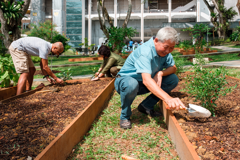 gardening_good_body_2