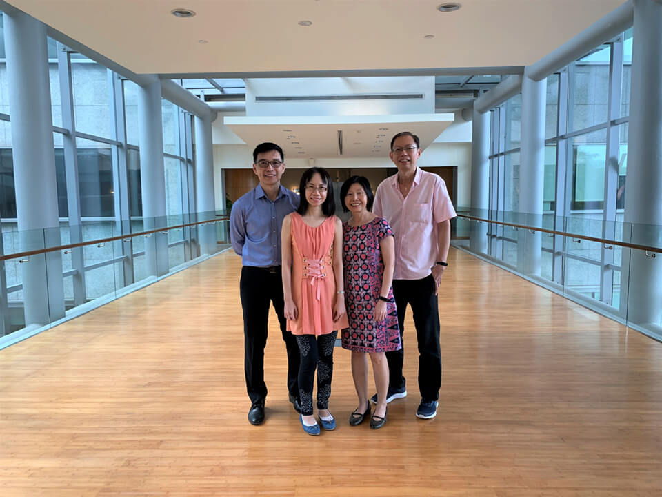 oe-heroes-paying-it-forward-with-giro-team (1)