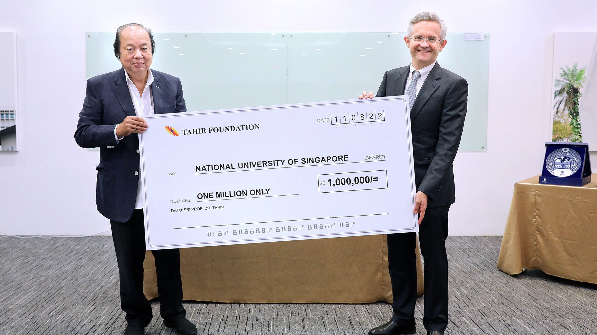 1920_20220812tahirdonationnuslaw-1