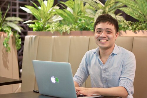 mr-quah-pern-jie-first-full-fledged-chatbot-developer-of-pand-ai0f227e2c396a4615b39d23fd429030c3.jpg